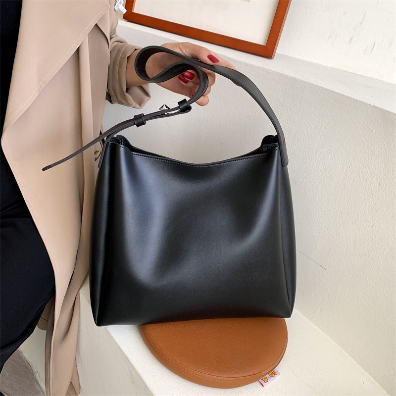 LILY College Tote - Black