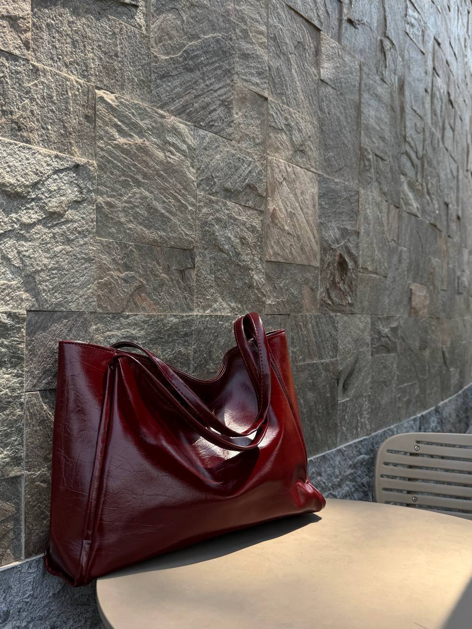 Large Capacity Leather Tote Bag - Burgundy