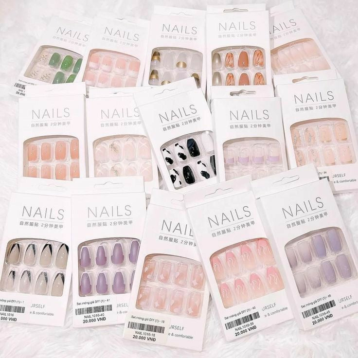 DIY Fake Nails